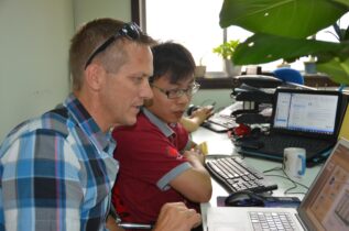 AI定制开发服务 – 赋能企业智能化升级 44 {{brizy_dc_image_alt imageSrc=